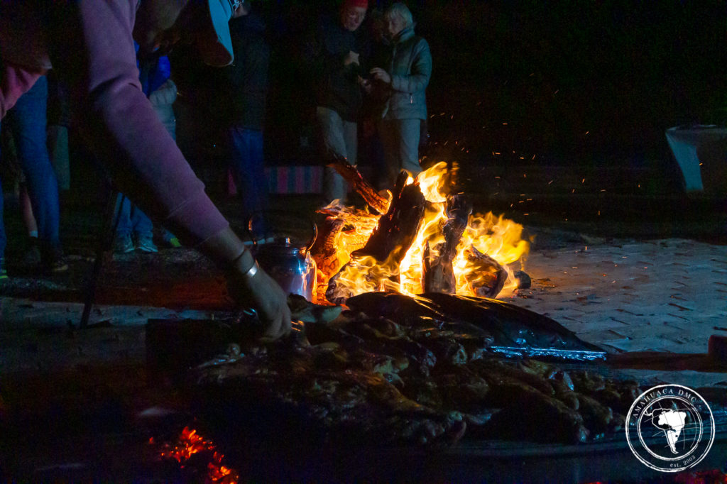 Autour du feu de camp